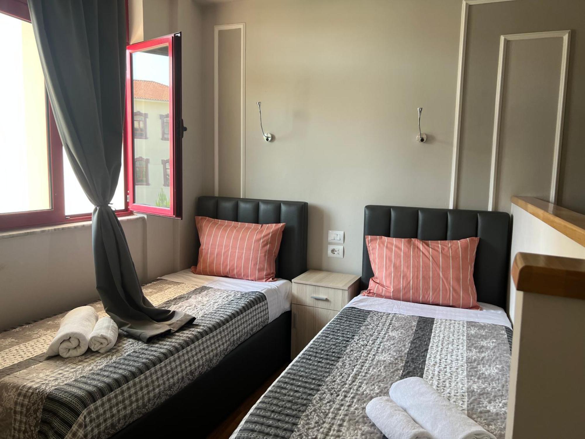 City Centre Rooms 4R Shkoder Exterior photo